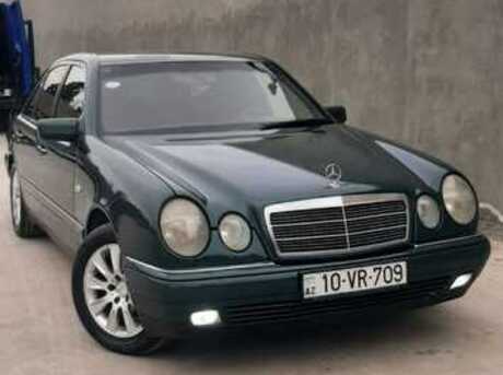 Mercedes E 230