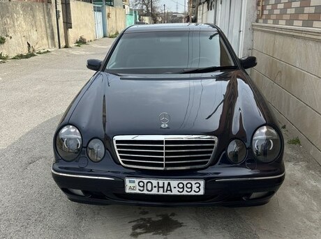Mercedes E 240
