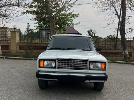 LADA (VAZ) 2107
