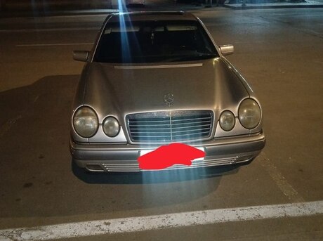 Mercedes E 280