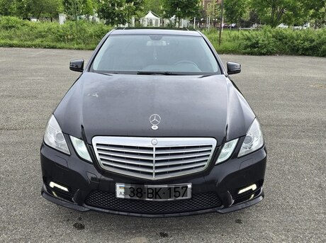 Mercedes E 200