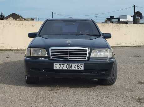Mercedes C 240