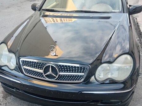Mercedes C 240