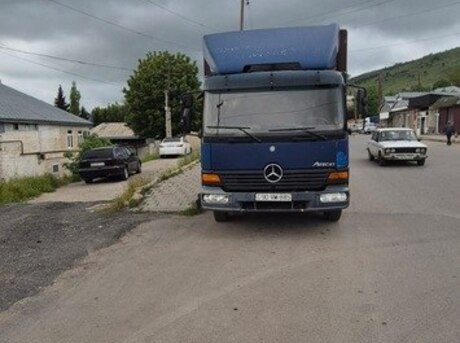 Mercedes Atego 818