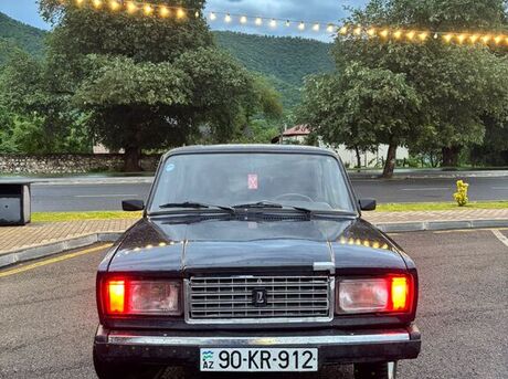 LADA (VAZ) 2107