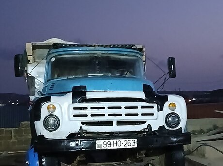 ZIL 130