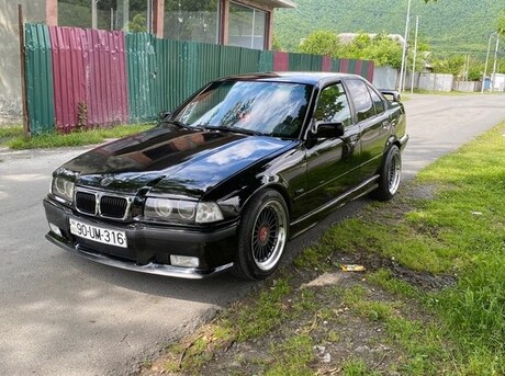 BMW 325
