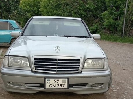 Mercedes C 230