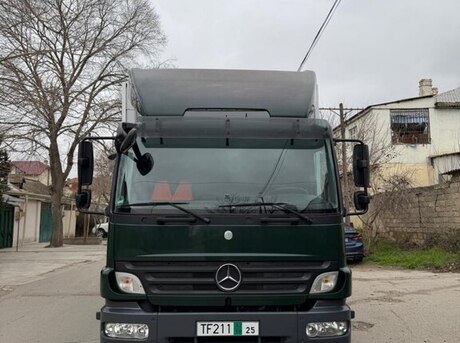 Mercedes Atego 1529