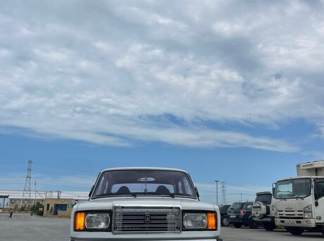 LADA (VAZ) 2107