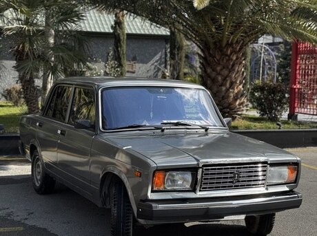 LADA (VAZ) 2107