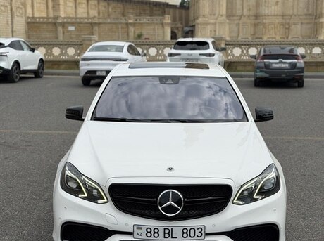 Mercedes E 220