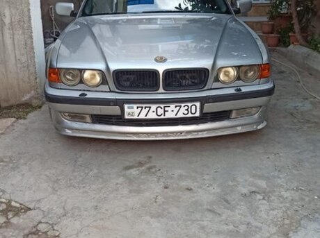 BMW 728
