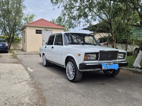 LADA (VAZ) 2107