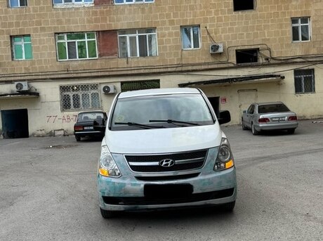 Hyundai H-1