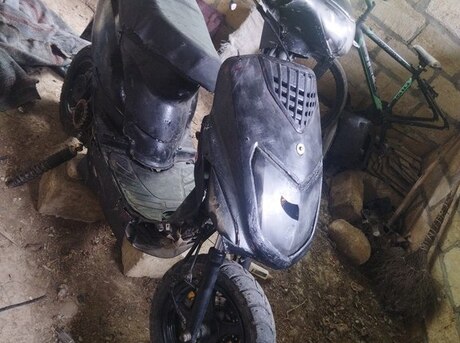 Yamaha PW80
