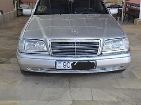 Mercedes C 230