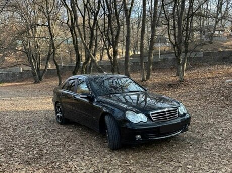 Mercedes C 200