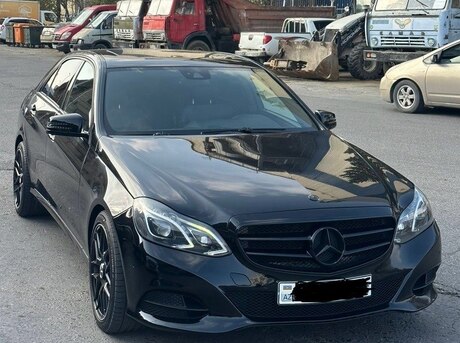 Mercedes E 220