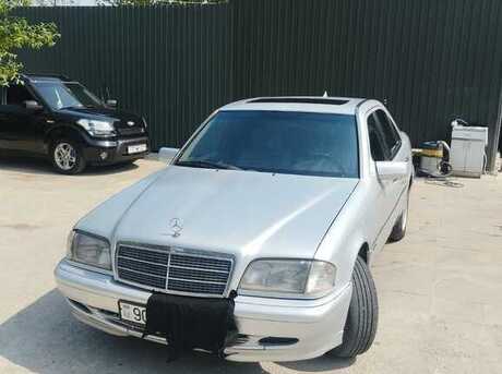 Mercedes C 230