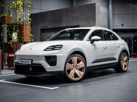 Porsche Macan 4