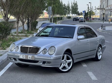 Mercedes E 270