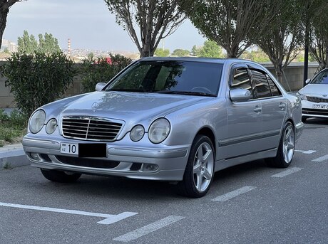 Mercedes E 270