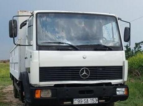 Mercedes Atego 809