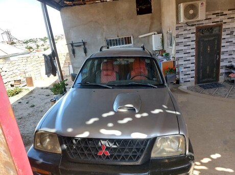 Mitsubishi L200
