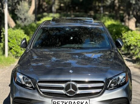 Mercedes E 300