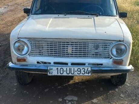 LADA (VAZ) 21011