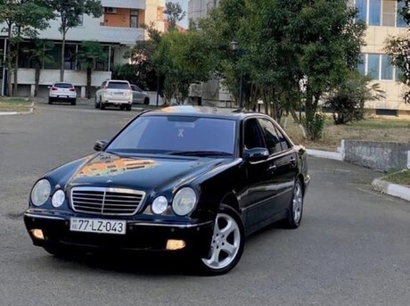Mercedes E 320
