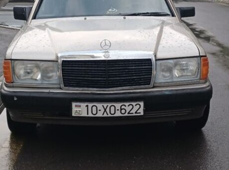 Mercedes 190