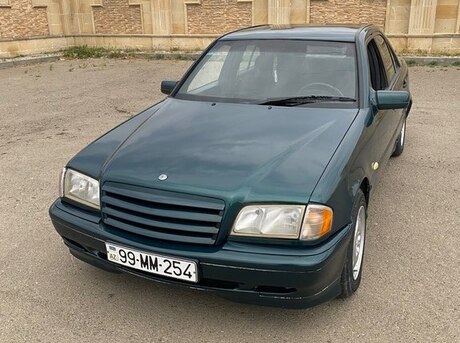Mercedes C 180