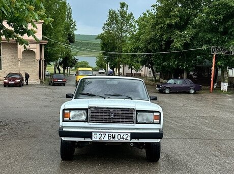 LADA (VAZ) 2107