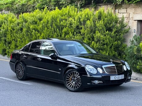 Mercedes E 320