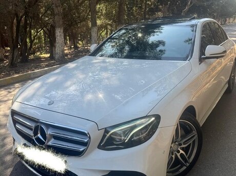Mercedes E 200