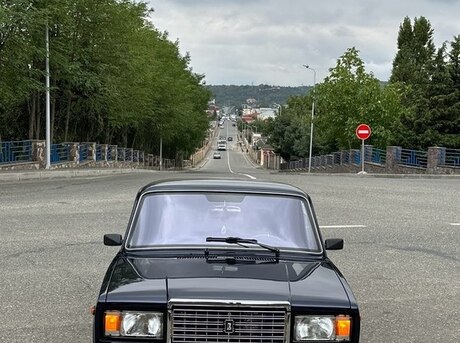 LADA (VAZ) 2107
