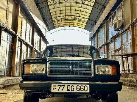 LADA (VAZ) 2107