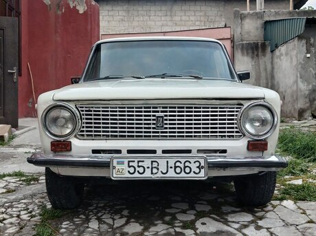 LADA (VAZ) 21011