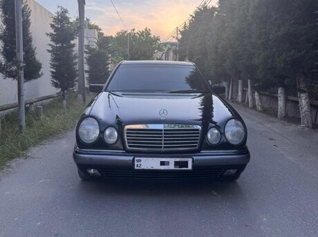 Mercedes E 280