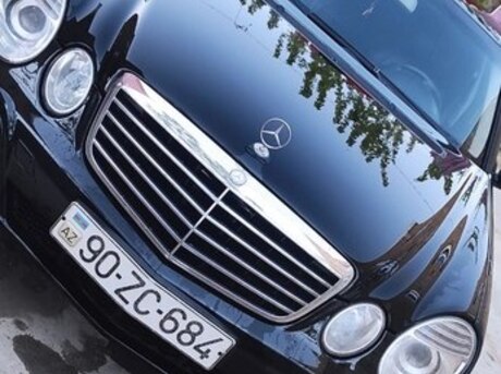 Mercedes E 220