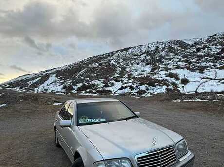 Mercedes C 180