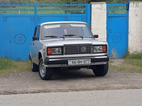 LADA (VAZ) 2107