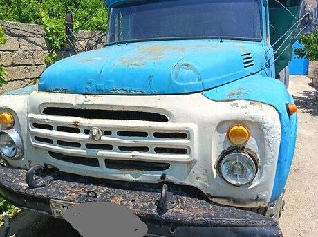 ZIL 130