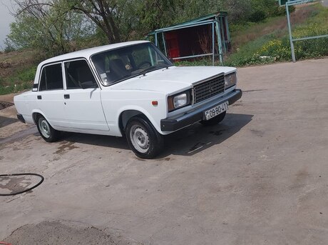 LADA (VAZ) 2107