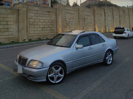 Mercedes C 220