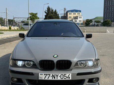BMW 528