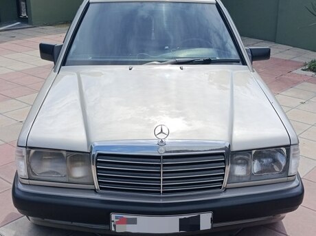 Mercedes 190