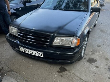 Mercedes C 180
